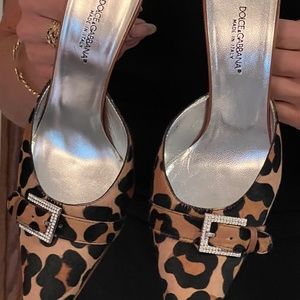 DOLCE GABBANA Mules/slides Leopard print fur